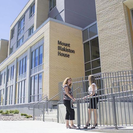 University Of Lethbridge Lux Hotel Exterior foto