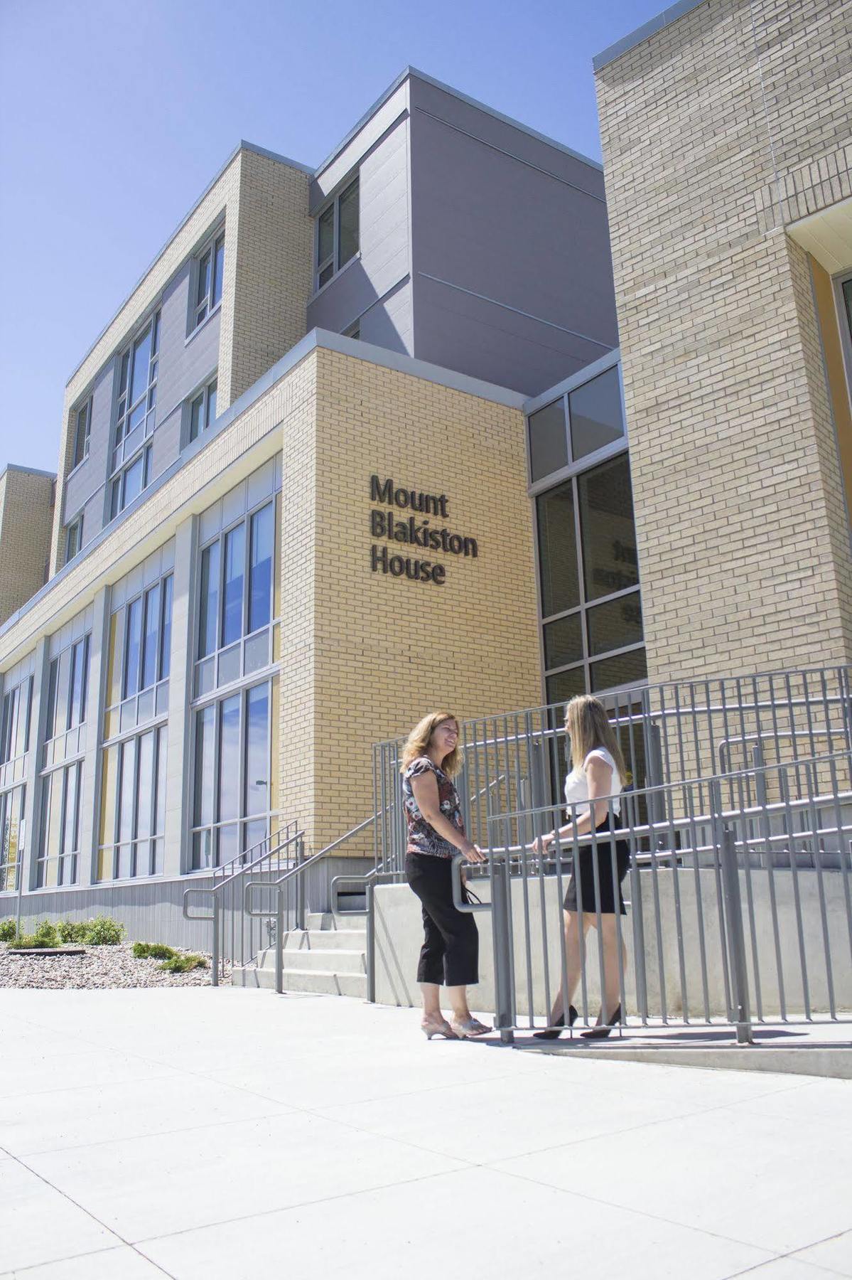 University Of Lethbridge Lux Hotel Exterior foto